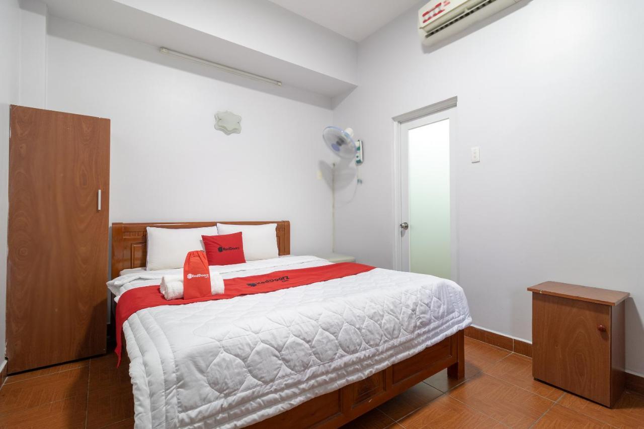 Reddoorz Near Tan Huong Market Bandar Ho Chi Minh Luaran gambar